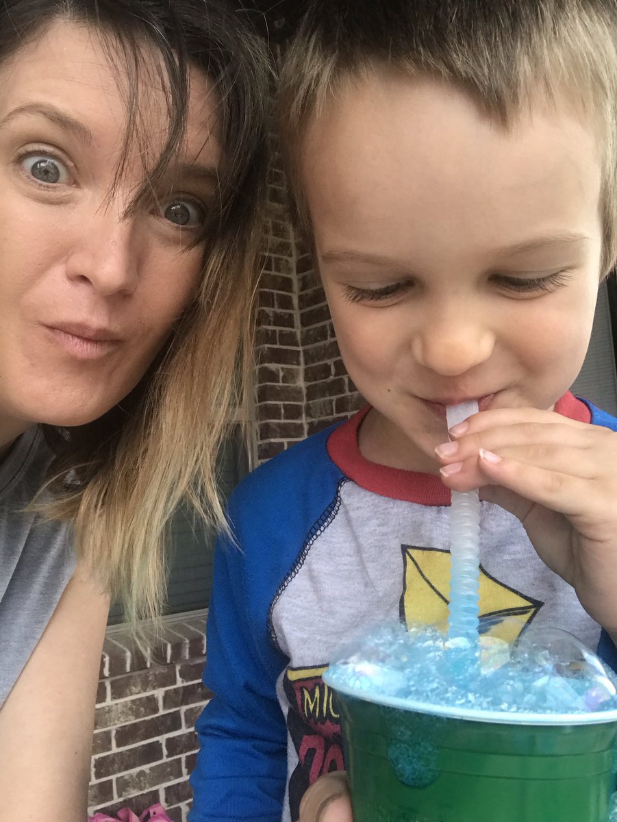 kovach_brittany's tweet photo. Make sure to watch your morning announcements for another What’s up in Art Wednesday! #whatsupinartwednesday #nebbieART #nebbienation #rockwallconnets #rockwalllearns https://t.co/HypLocMOv8