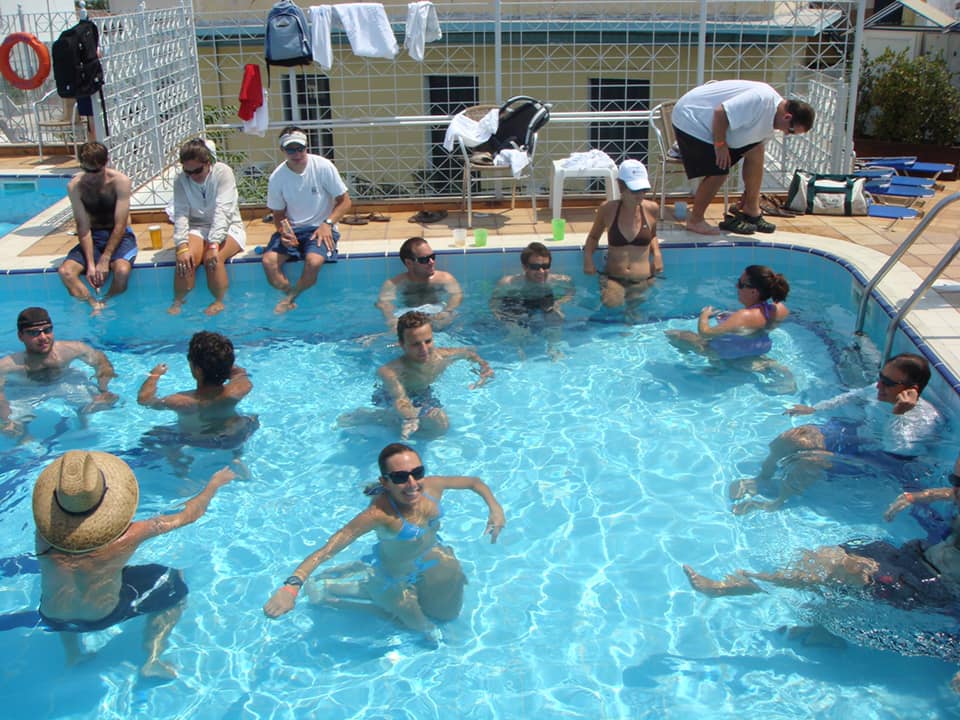 IntLightning's tweet photo. We’re back with more #lightningfun! Hot times in Greece from 2007 https://t.co/tzTUM4pvoU
