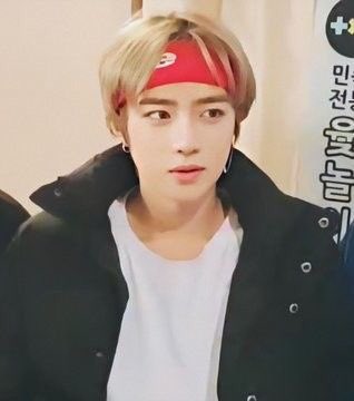 beomgyu: i feel like wearing a bandana todayMOA: this is how i die.(a thread)