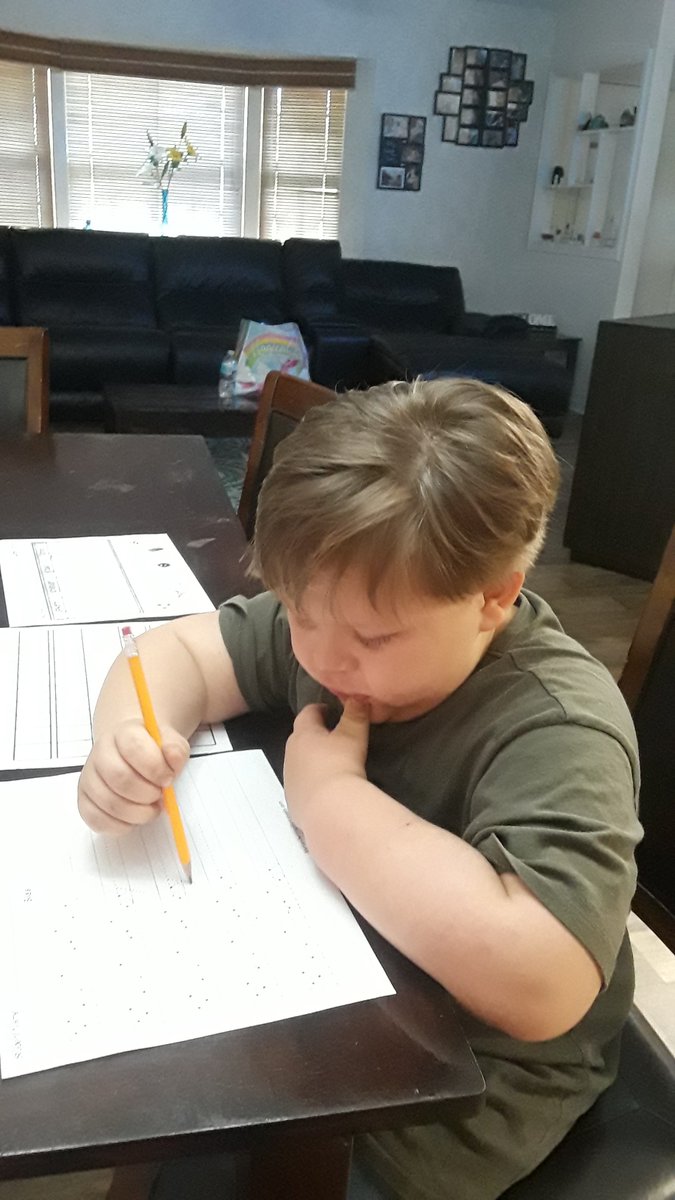 PreKShaffer's tweet photo. I miss these hardworking hornets! #educatinghornets https://t.co/dZbYwIll4N