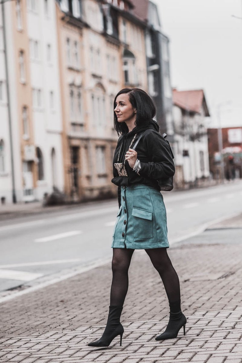 Juliesdresscode's tweet photo. (Anzeige) Die perfekte Strumpfhose — mach den Test mit Calzedonia https://t.co/8TVaLumrM5 @TweetCalzedonia @blogfoster #italianlegwear #basiccollection #gewinnspiel #fashion #fashionblogger #ootd #lookbook #juliesdresscode #nylon #strumpfhose https://t.co/OMfeH9Gq7m