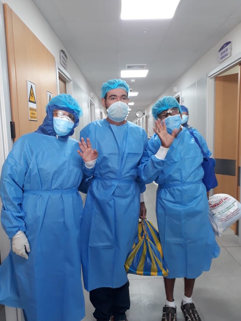 JaimeCoello10's tweet photo. Ya son 17 pacientes que han podido regresar a sus hogares! Estás son las cosas que nos motivan a seguir adelante. Mil gracias a todo nuestro personal médico que día a día se la juega por nuestros pacientes. #JuntosSaldremosAdelante https://t.co/MEDgiGNnIj