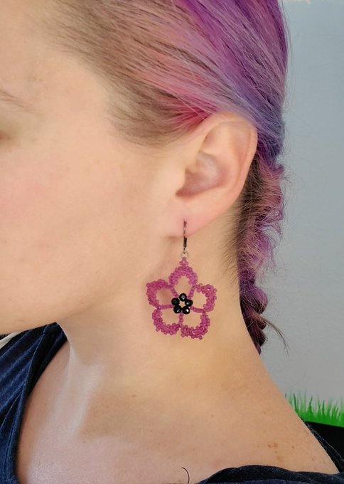 My mom is a nurse who also makes earrings. I started her a shop so she can sell them since they are so<a href="/tag/apclips"class="tags"><span>#apclips</span></a><a href="/tag/iloveap"class="tags"><span>#iloveap</span></a>