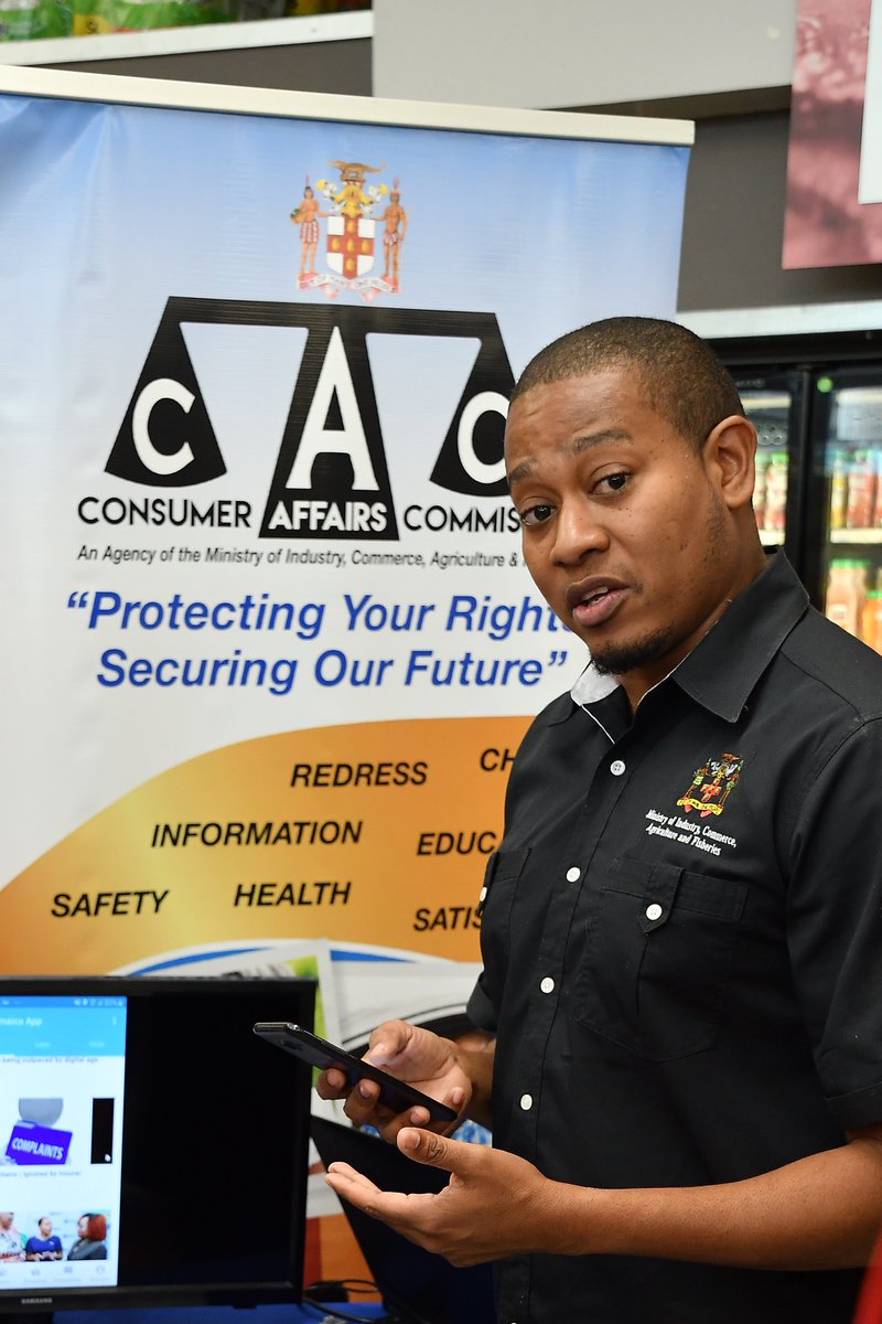 AffairsJamaica's tweet image. Minister responsible for Consumer Affairs, HMS Floyd Green speaking about the empowerment the FREE CAC App gives consumers. #CACApp #FreeMobileApp #PetrolPrices #FoodPrices #ConsumerRightToInformation