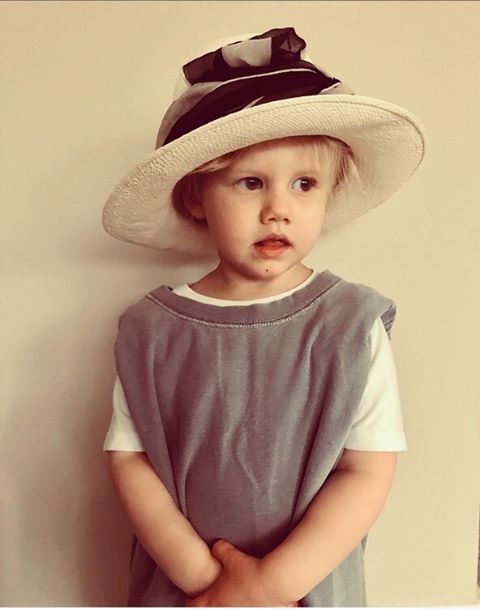 Katie (katie.brown_art on Instagram) and her daughter Lydia recreated Mary Cassatt’s “Child in a Straw Hat” (c. 1886).