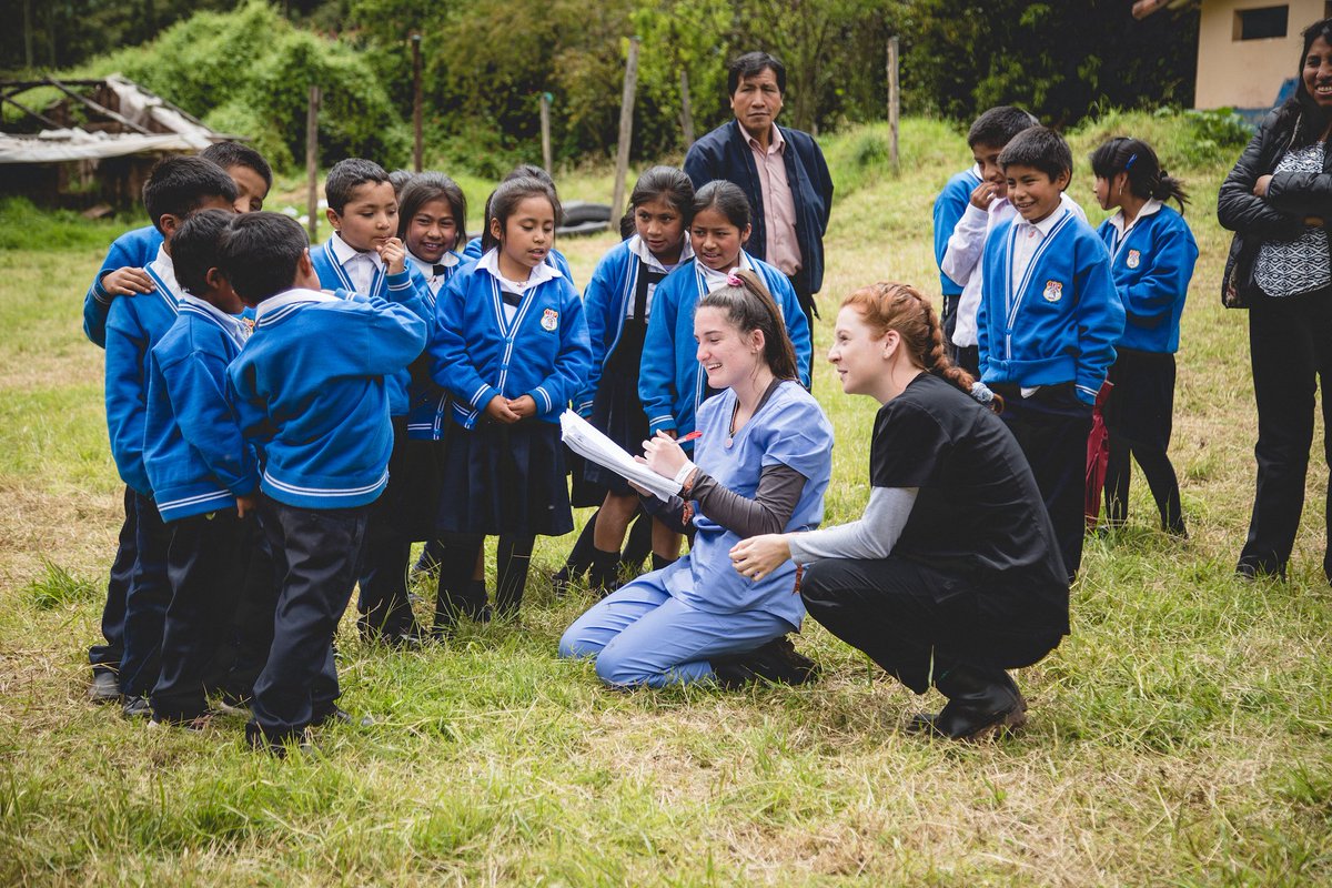 MEDLIFEmovement's tweet photo. What could our future healthcare system look like in a post #COVID19 world? How can we prevent low-income communities from being disproportionately affected by global pandemics? 

Today’s MEDLIFErs are tomorrow’s leaders. How will YOU shape our future? https://t.co/KArOj6d4h7