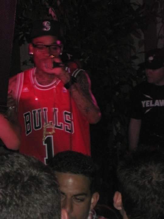 PiffieL's tweet photo. 10 yrs ago in Tally @ Potbelly's. This was so tight! 3 days b4 #kushandoj one of the best days ever https://t.co/dGKaKsugiF