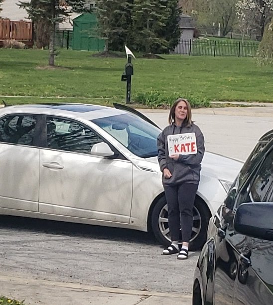 MrsKCleaver's tweet photo. I ❤ Hinkle Creek!! My daughter's teacher drove by to wish her a happy birthday!! Mrs. Sexton, you're AWESOME!! @NobSchools @hinklecreek https://t.co/NTJZTpoSnT