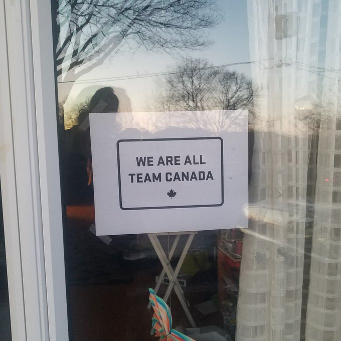 Have you made and hung up your #TeamCanada 🇨🇦 sign yet?

Show everyone how we are all Team Canada 👊

📸: <a href="/jusullivan/">Julie</a>, @firepebbler &amp; <a href="/Cnayyarhughes/">Everyday is an adventure</a>