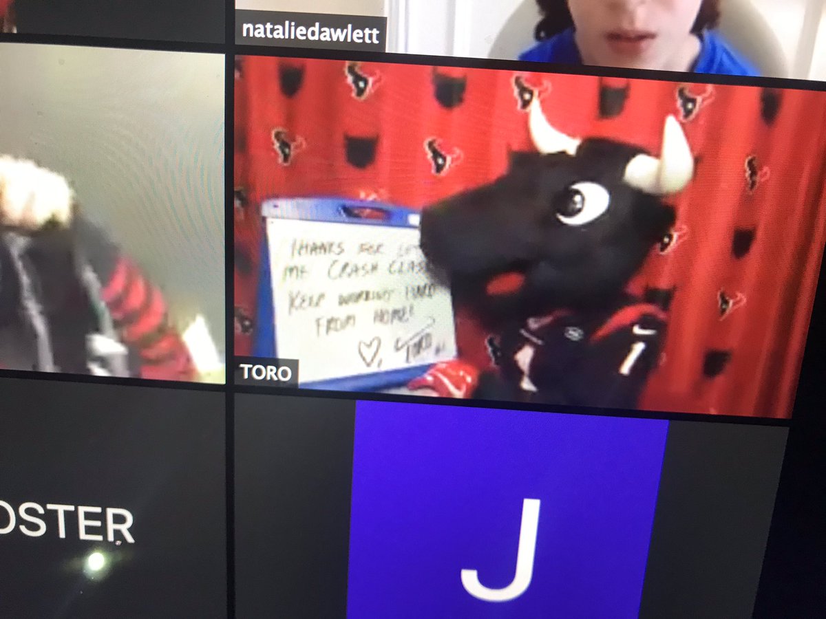 stclarestars's tweet photo. What a surprise for Mrs. Sharp’s 4th graders!  @TexansTORO1 Joined them for their @zoom_us session today!  Pretty darn cool @HoustonTexans https://t.co/hf9LvokUUv