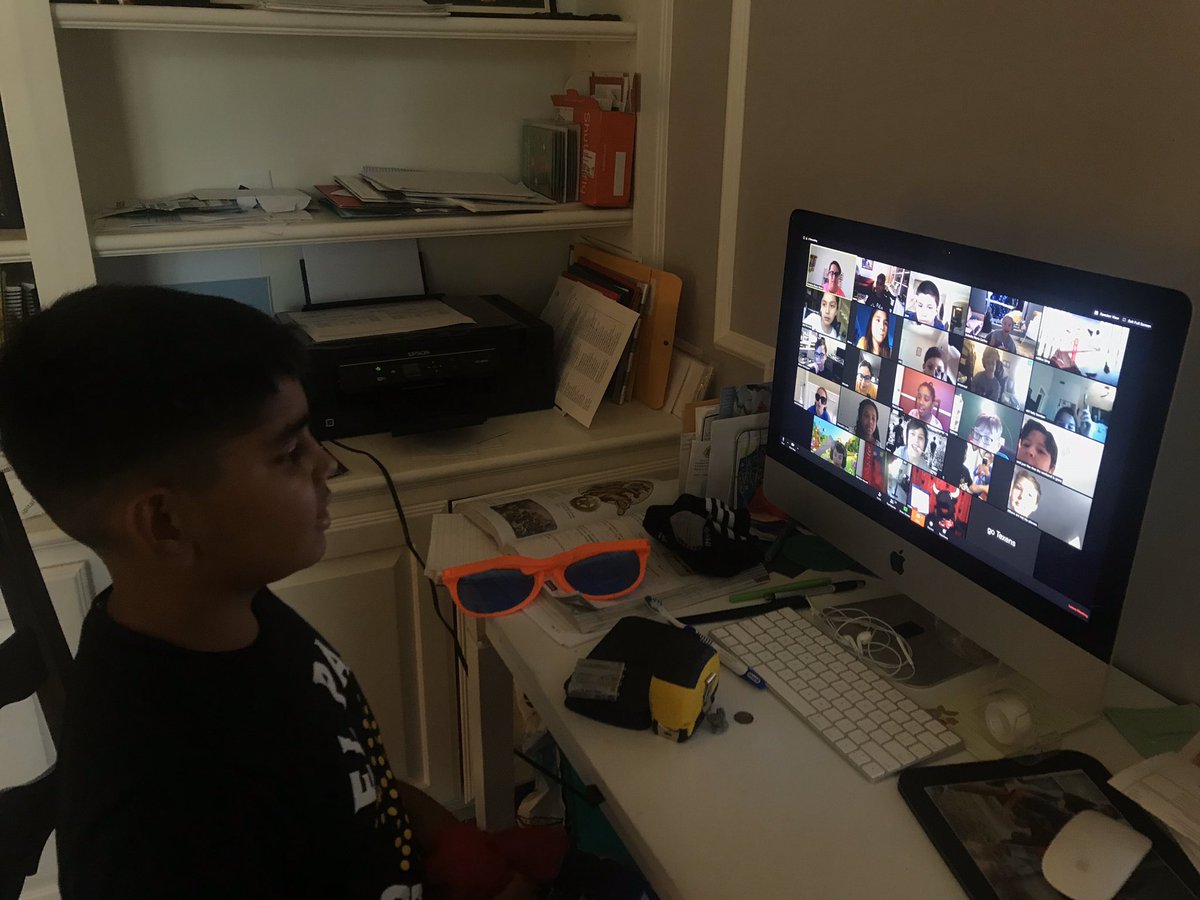 stclarestars's tweet photo. What a surprise for Mrs. Sharp’s 4th graders!  @TexansTORO1 Joined them for their @zoom_us session today!  Pretty darn cool @HoustonTexans https://t.co/hf9LvokUUv