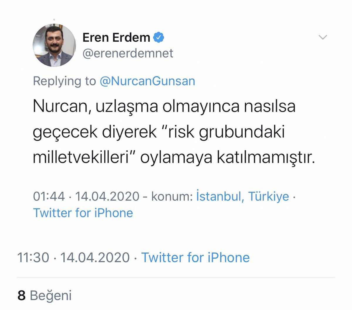 OyunluG's tweet photo. Sağlıkçılar Covid 19'un göbeğinde. Ama risk grubu diyip işe gitmemezlik etmiyorlar. Ve daha bir çok sektör emekçisi. Ama zatı şahane CHP vekillerinin canı tatlı tabii. https://t.co/s6lqmC5tzf