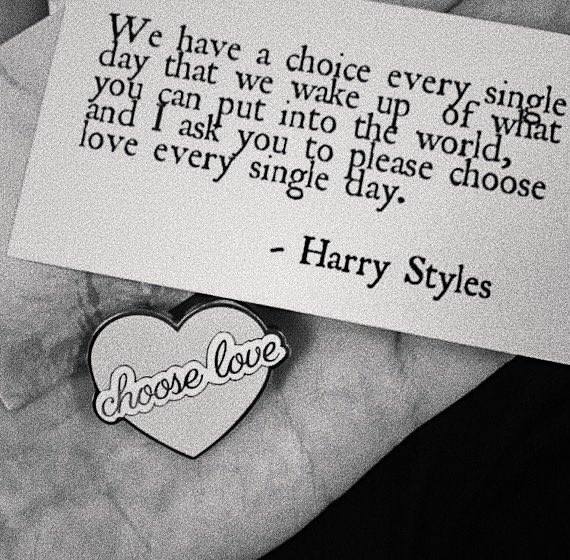 sweetIgbt's tweet photo. 📌AU LARRY 
En donde H, una noche de borrachera le pondrá nombre a las canciones de amor
O
Donde L, a sus 21 años, se replanteará su sexualidad y deberá decidir si enfrentarse a sus temores o dejar pasar para siempre a la persona que le hizo sentir algo que creía imposible https://t.co/qM4Czt41uL