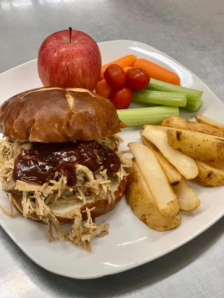 CCFoodService's tweet photo. Lunches for pickup on Thursday:

Thurs lunch: pulled pork (bbq on side) with fruit, vegetable and milk 
Friday Lunch: beefy nachos (served with cheese sauce, and salsa) shredded lettuce, fruit and milk
Monday Lunch: sub sandwich on fresh baked buns, fruit, vegetable and milk https://t.co/Gziax1ULhD