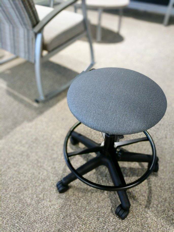 NationalOffice's tweet photo. The Ralla stool is ideal for spaces that require ease of mobility + comfort.  Ralla is a great (and quick!) solution for medical facilities, work stations, or other task intensive areas.

Need it stat?
We have a model that will ship in 48 hours 🙌 https://t.co/KgogapRvCL