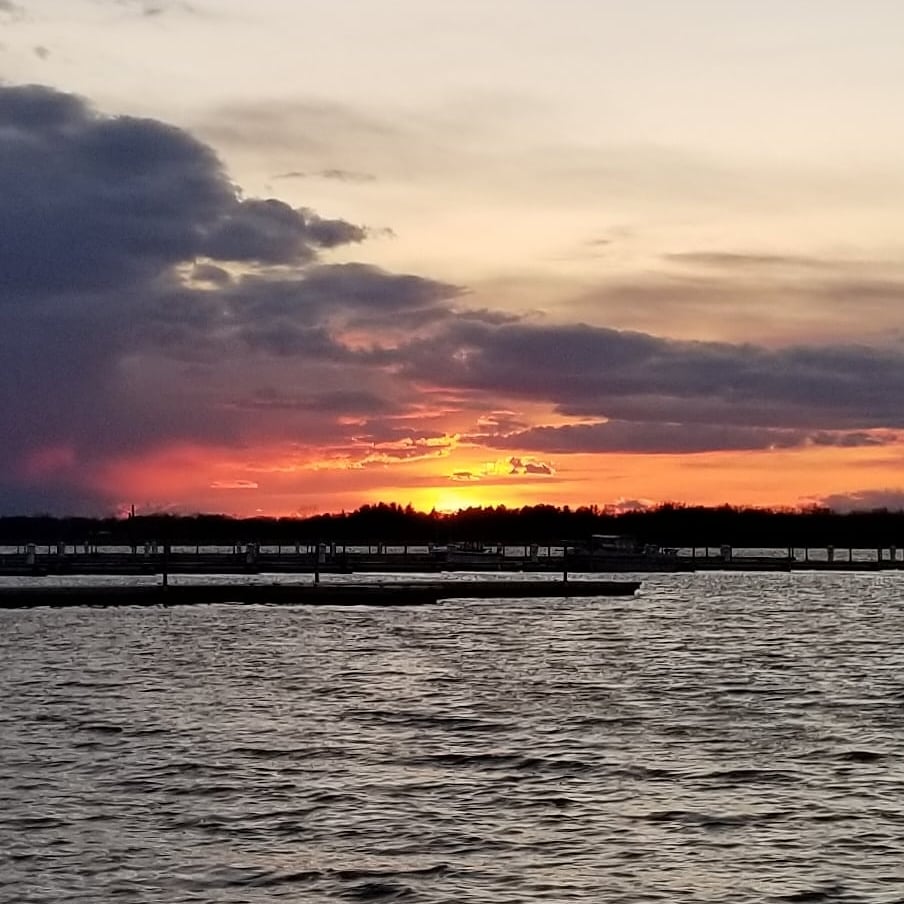 Efs130Byer's tweet photo. Social Distancing: Day 32. #braddockbay #highriskcovid19 #curearthritis #sunset https://t.co/KFfmRYKred
