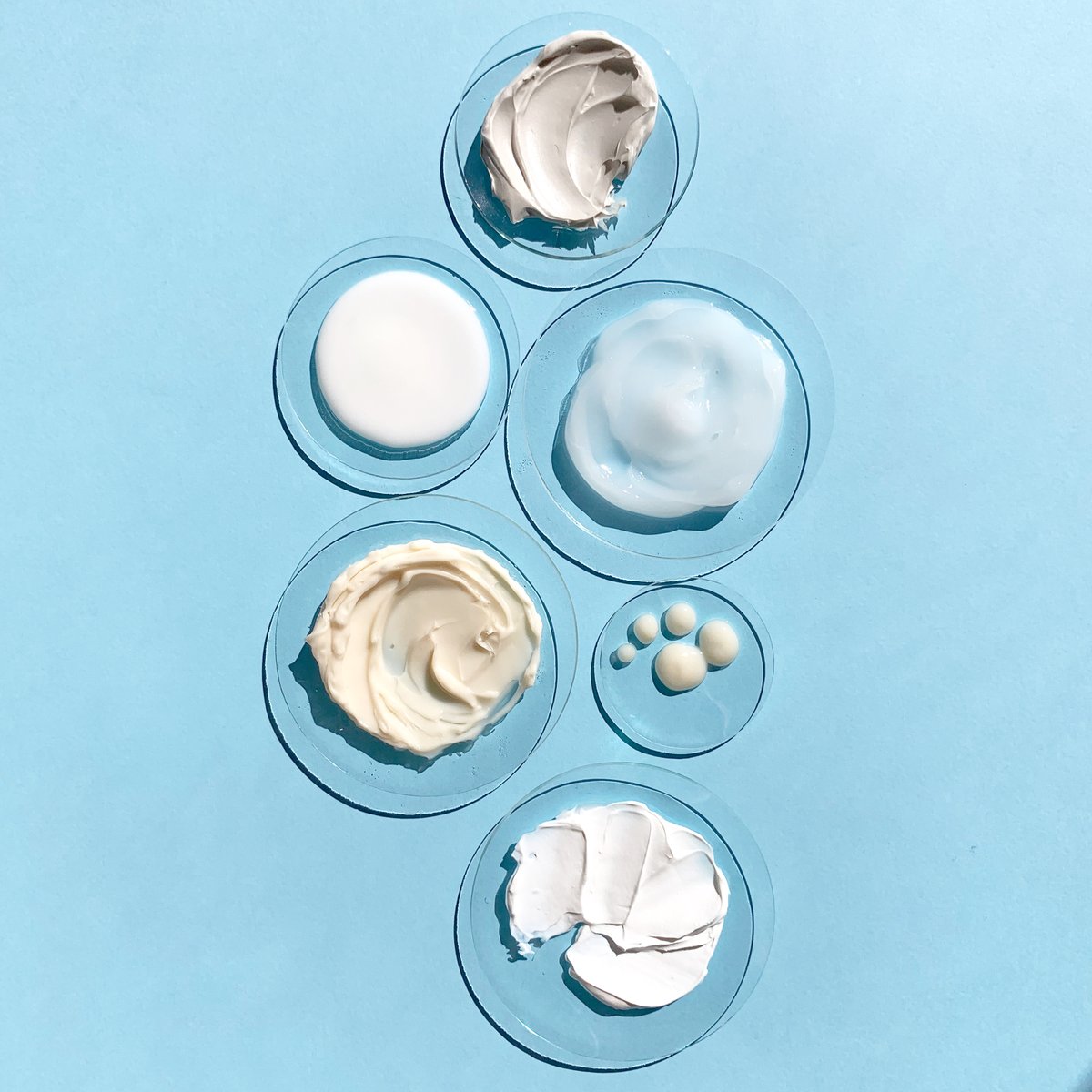 It's texture Tuesday! Can you name any of the textures in this pic?
.
.
.
#hydropeptide #onthebrighttrack #texturetuesday #skincarelover