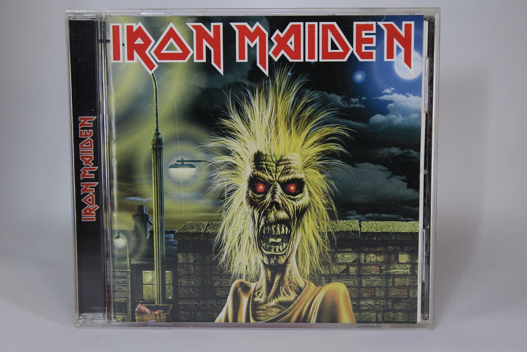 lightalamp777's tweet image. IRON MAIDEN 公演中止
ライブ・公演中止のニュースが多いため、中止のニュースに何とも思わなくなってしまった残念な自分がいます。

【今日のBGM】「IRON MAIDEN」の「鋼鉄の処女 - Iron Maiden -」です。
#IRONMAIDEN #アイアンメイデン #鋼鉄の処女