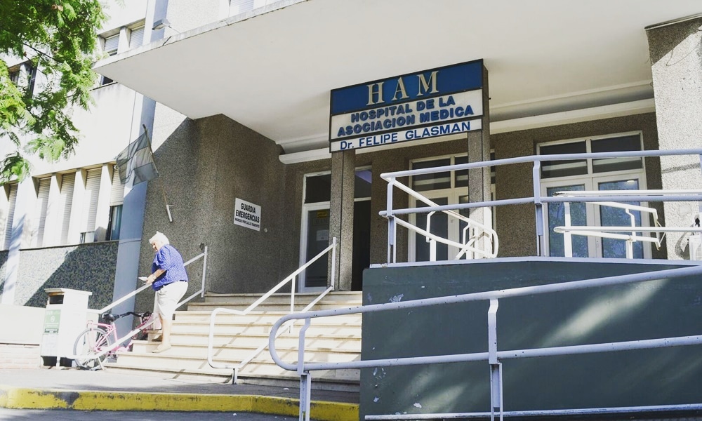 apepe_bahia's tweet photo. #HOSPITALHAM: DOS NUEVOS CASOS POSITIVOS DE #CORONAVIRUS
El Comité de Contingencia para Coronavirus informó que se han registrado 2 nuevos casos positivos en la ciudad.
Son personal de salud y fueron captados dentro del control de vigilancia de los contactos estrechos.
#COVID19 https://t.co/4MvweqrLez
