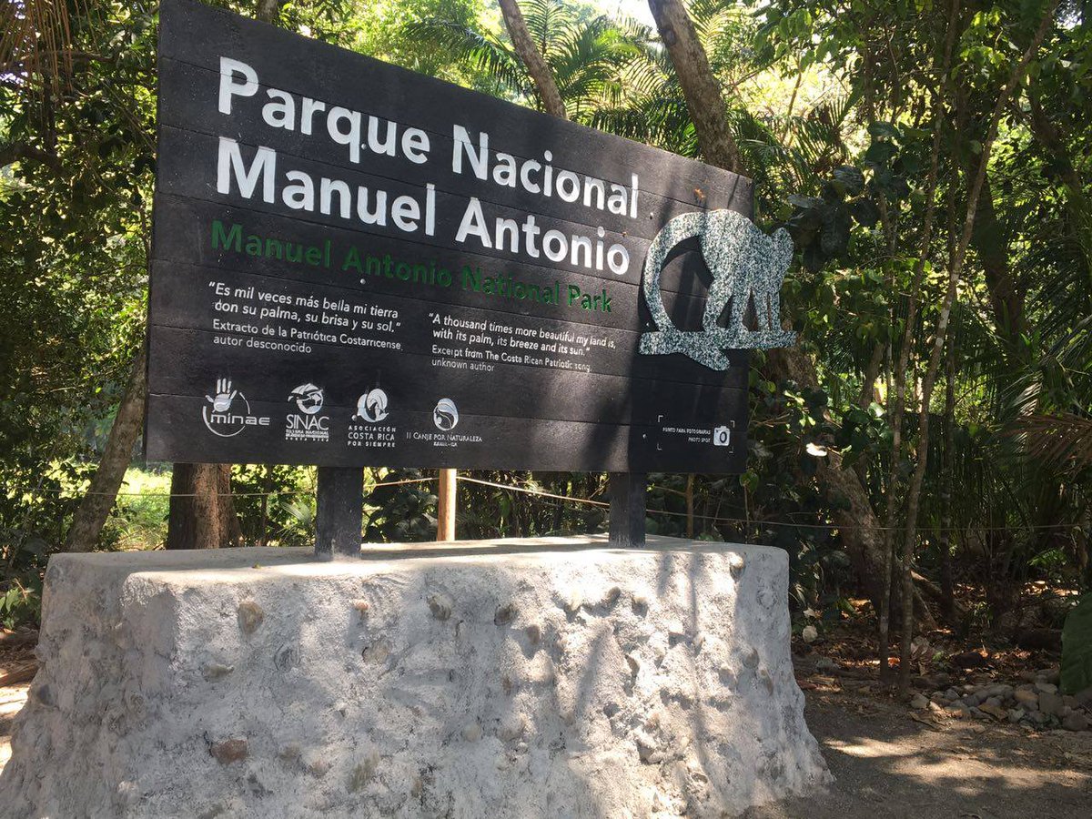 RedLAC1's tweet photo. #StayHome and learn more about the #RedLACMembers

Although it is the smallest national park in Costa Rica, Manuel Antonio contains rain forest, beaches &amp; coral reefs surrounded by wildlife. The @CRporSiempre has contributed to the conservation of this national park. https://t.co/mWq6m9T3Q7