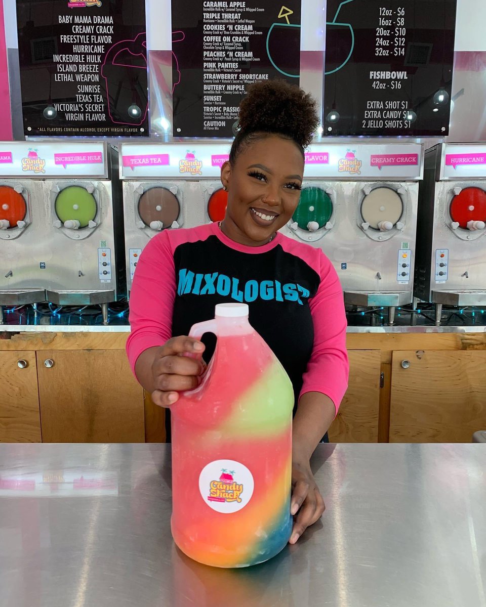 YPHoustonTX's tweet image. The Candy Shack Daiquiris are now offering a GALLON of their amazing daiquiris to go 🥵🔥!!