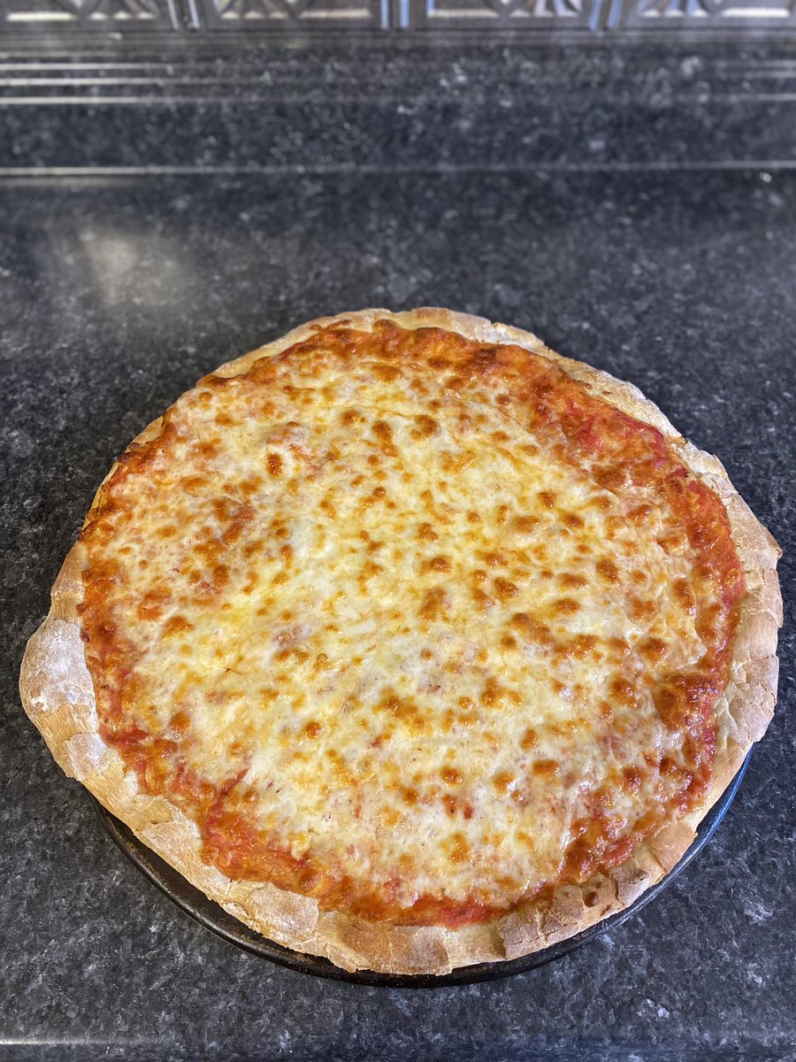 JennaLazaroff's tweet photo. Homemade Pizza is what’s for dinner for Tasty Tuesday! @GoMHSDukes @MrsThomasMHS @marlborosd #TastyTuesdays #VirtualSpiritWeek #DukesStrong #mhswegotthis https://t.co/77THhPjaeQ