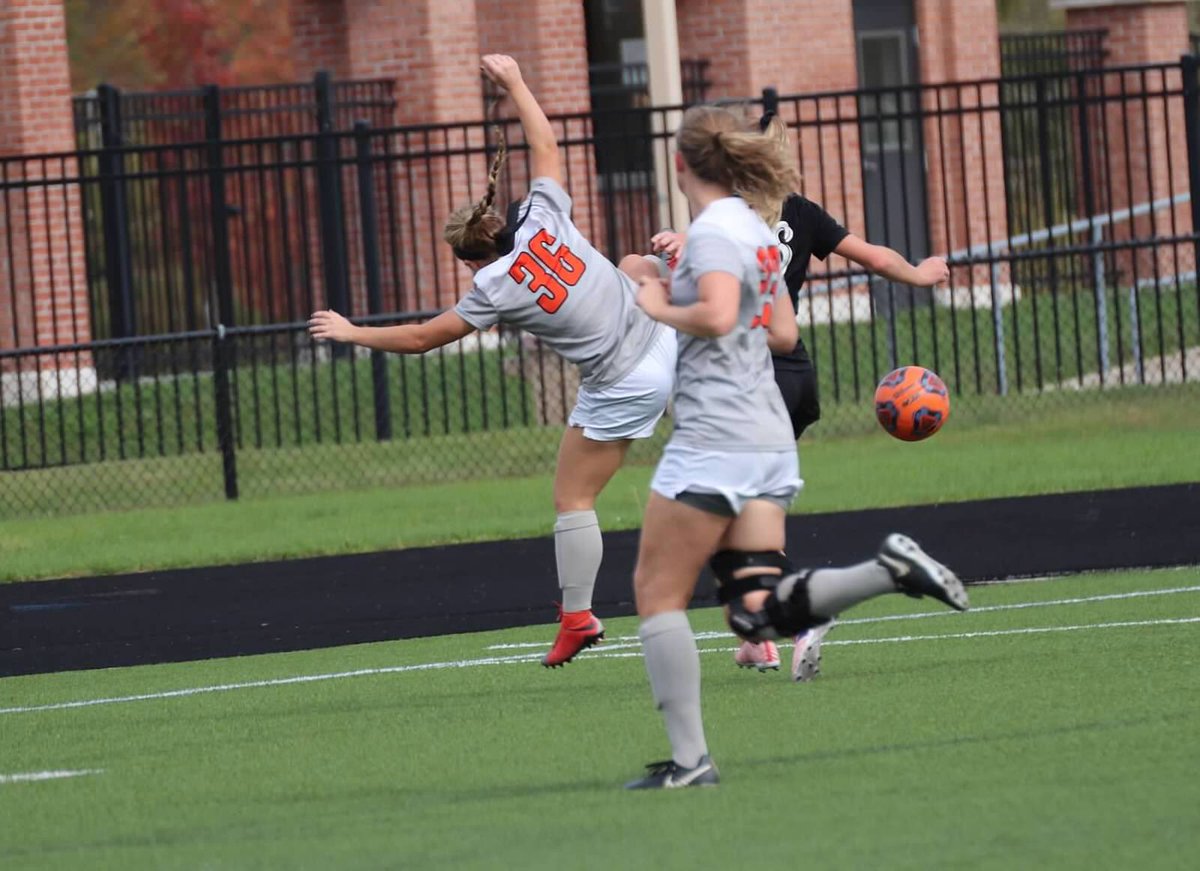 spamlyon2's tweet photo. #MyONUPic @ONUWS_BAC @ONU_SAAC I’d slam my face in turf again to be with my people https://t.co/skqHOBztT3