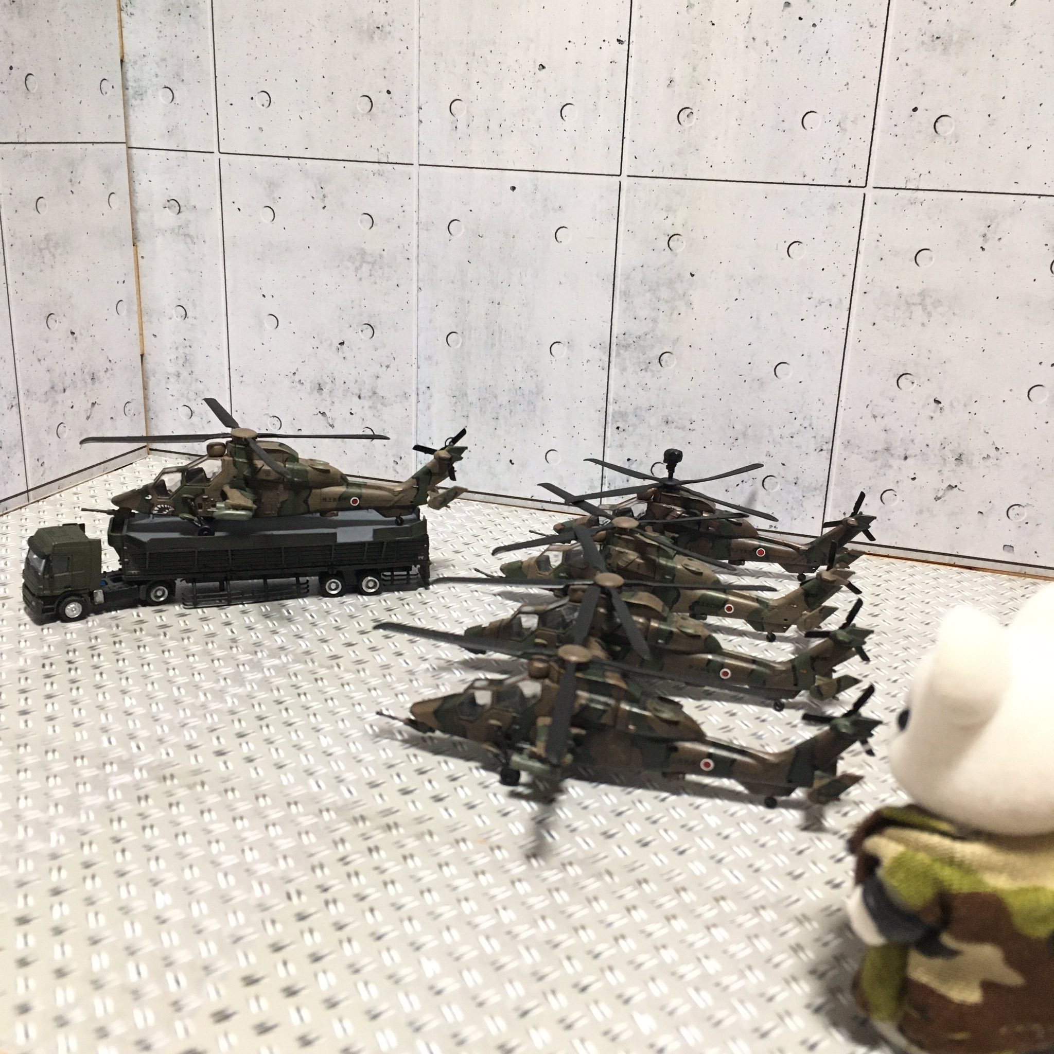 Crazy シルバニア シルバニア小隊には ヘリ配備されてんです 今更 海外の玩具は何かしらシルバニアサイズに適したやつが多い気がする シルバニア シルバニアファミリー Sylvanianfamilies ヘリコプターの日 T Co Lvd9oticjw Twitter