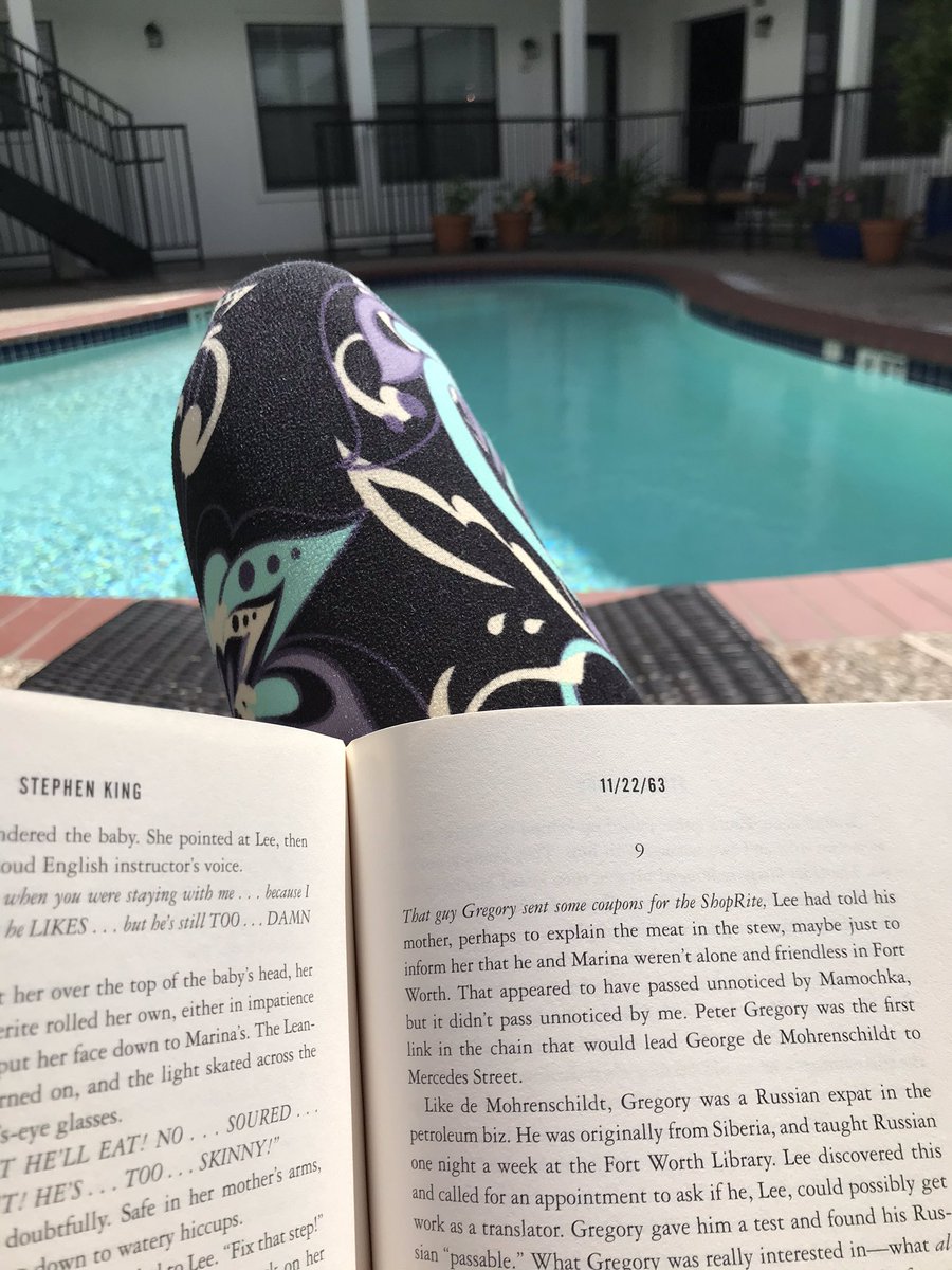 ScottGenet's tweet photo. It was such a nice day. Too cool for the pool, but I couldn’t resist reading outside. #amreading #poolside #BookWorm https://t.co/CPajAh3xJU