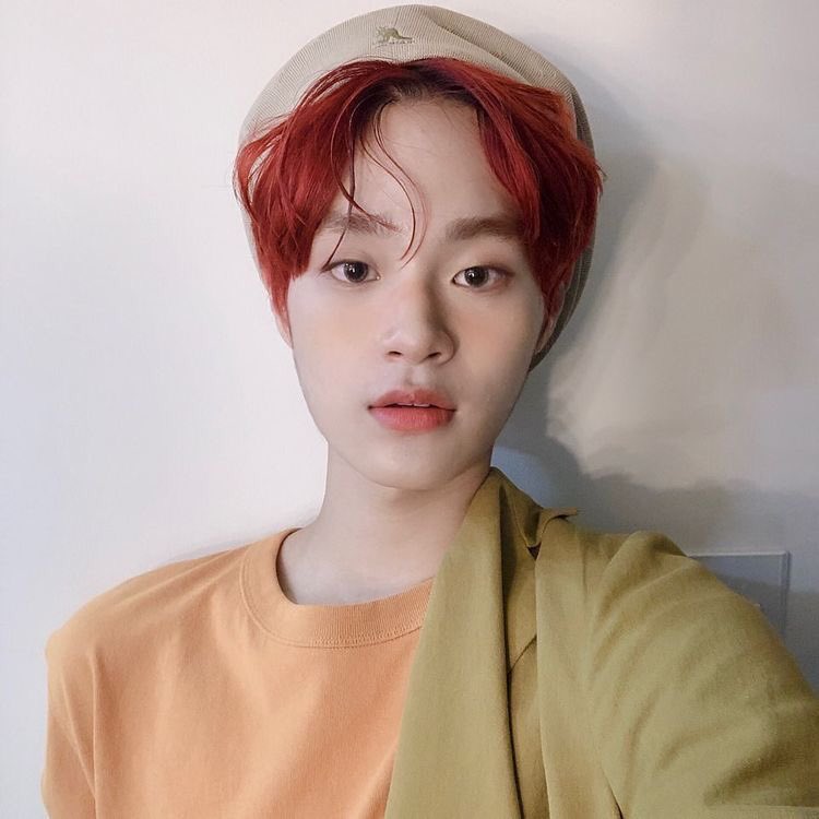 sba dumb messages as lee daehwi selcas: a thread