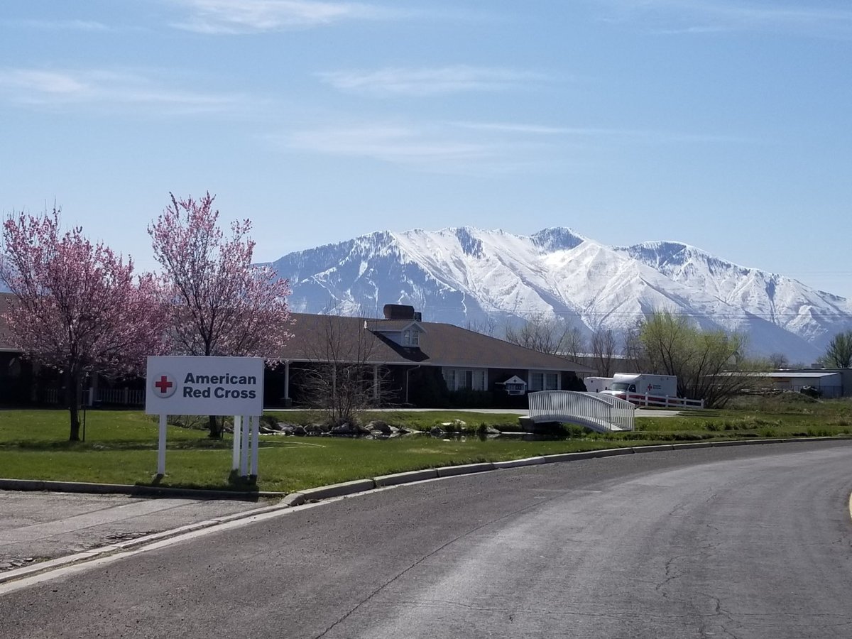 RedCrossUtah's tweet photo. #Congratulations to the Central/Southern Utah Chapter (#CSUtahARC) for their new offices located in Springville. Although practicing #socialdistancing and working remotely, we look forward to our community dropping in to say Hello when #StaySafeStayHome is lifted.

#UtahRedCross https://t.co/yocJHgiSej