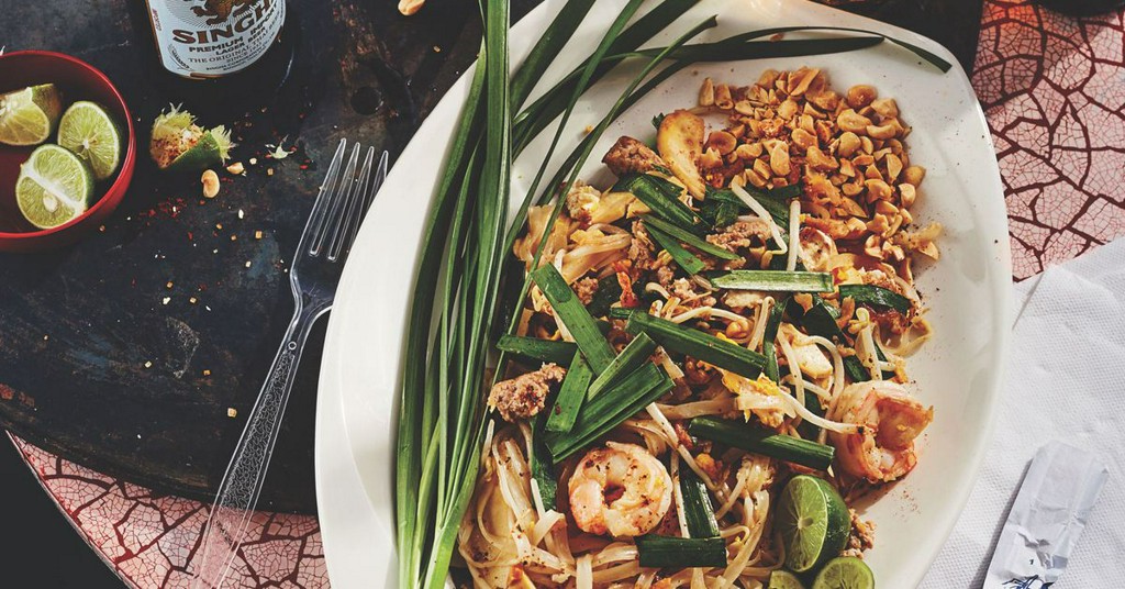 SAVEURMAG's tweet photo. Andy Ricker’s Pad Thai with Pork and Shrimp https://t.co/NqaOQbFDvm https://t.co/TC7n5HA51l