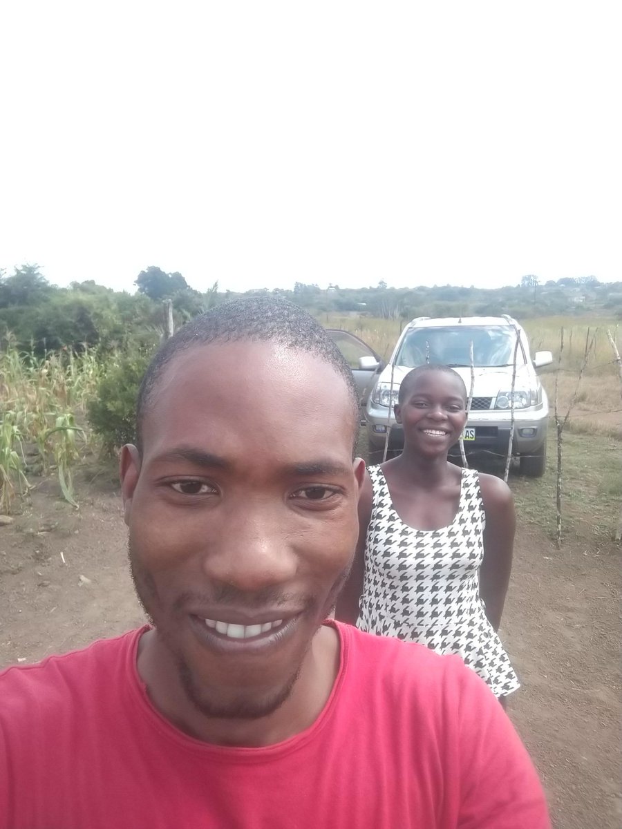 christshope's tweet photo. We love seeing these smiles as our staff in Eswatini deliver food packages to our children during COVID-19 social distancing!
#ChristsHope #COVID19 #Coronavirus #MakeADifference https://t.co/cTO3euJQJf