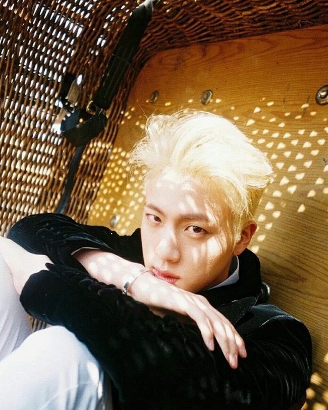 Blonde Kim Seokjin