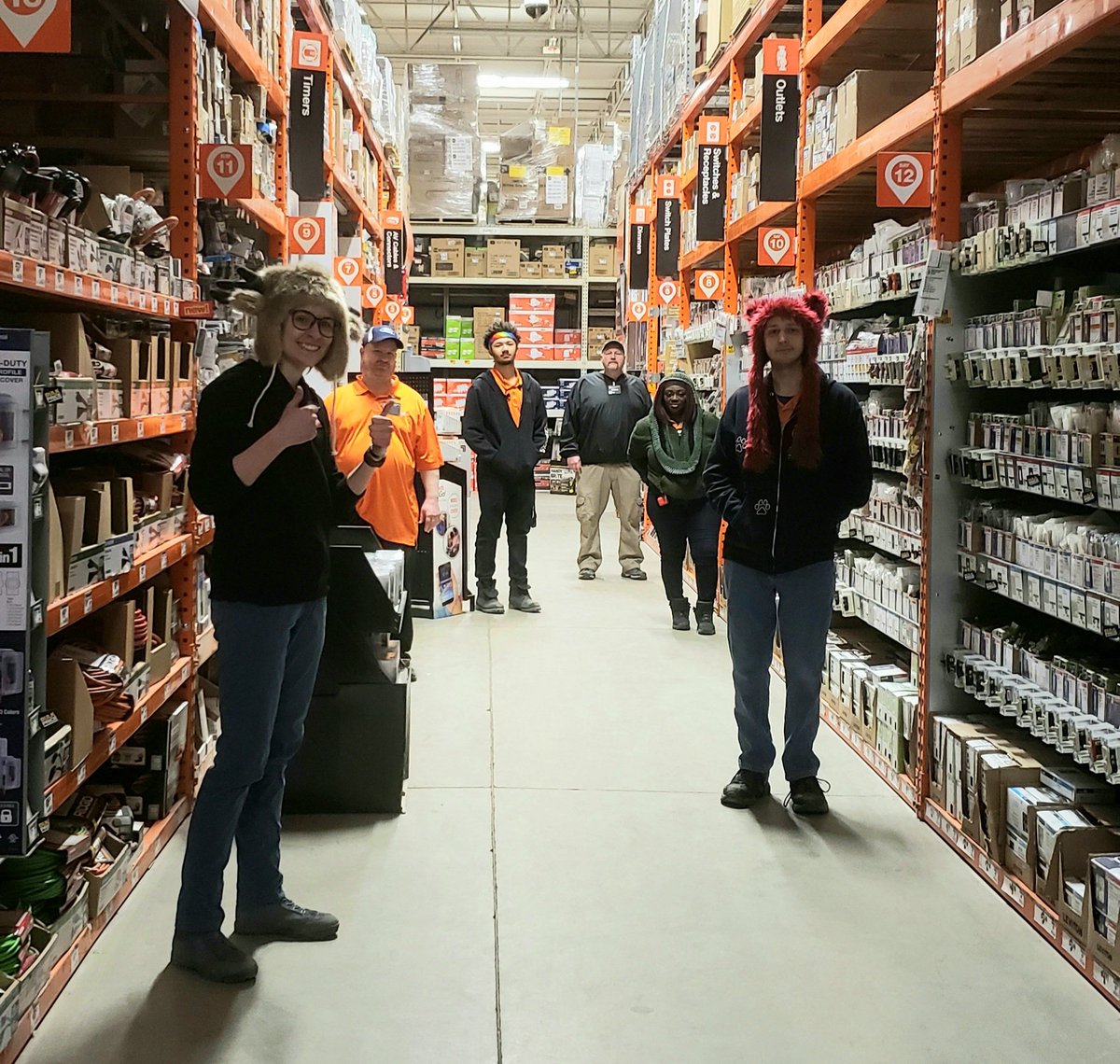 MET Night team A wearing our favorite/crazy hats for #MWSpringSpiritWeek week 2!!!! <a href="/DEM33RGP/">Ron Gomes-Petrach</a> <a href="/RoWilliams1/">Rocky Williams</a>