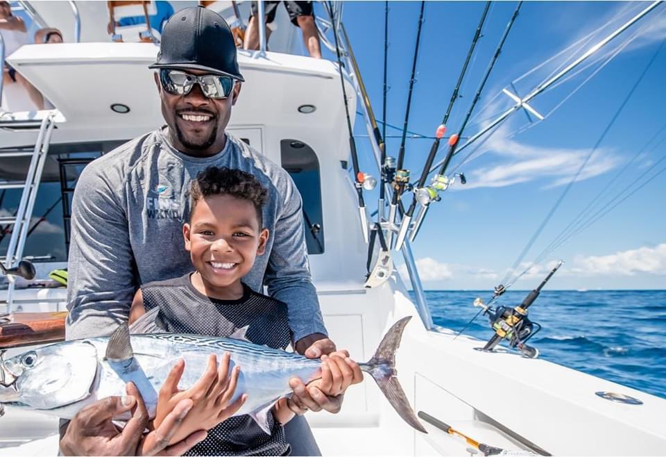 FinsOffTheField's tweet photo. Remembering #finsweekend 2019 looking forward to FW2021 @MiamiDolphins @FinsWeekend #miamidolphinsfoundation https://t.co/eBGkoIWqhL