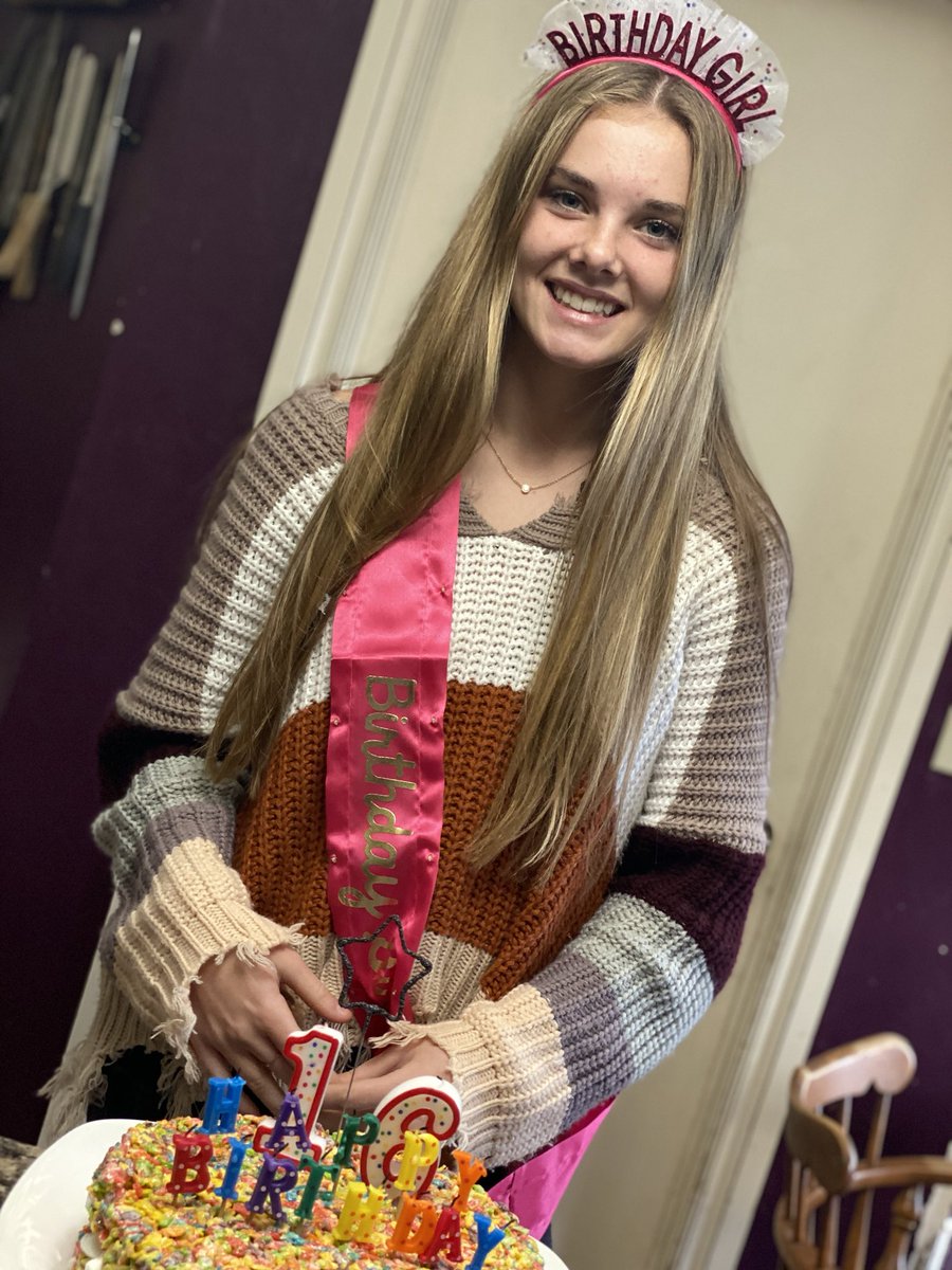 Stephanie Allen tweet media