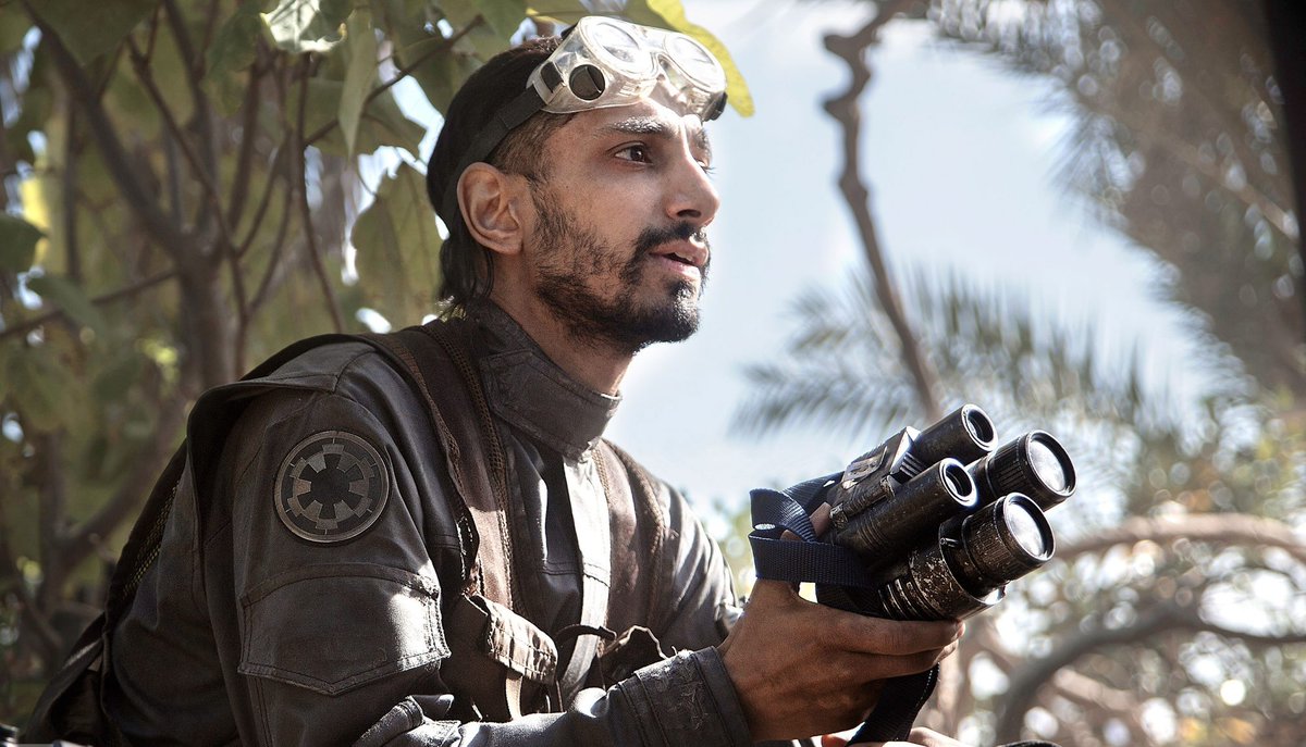 thinking about the wasted potential of bodhi rook's character o'clock. a talented pilot and imperial defector. a man who had to watch his home planet of jedha be blown up. the man who finally got to meet the daughter of the man who began to consider a role model and father figure