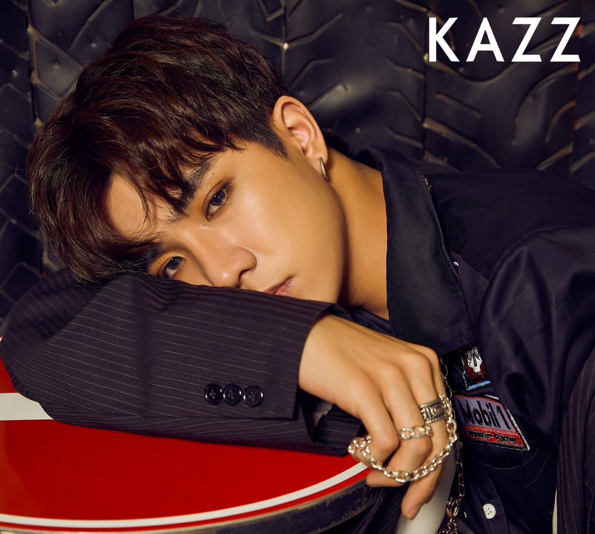 WE ALL NEED THIS  @Kazzmagazine (ready your heart for this thread)