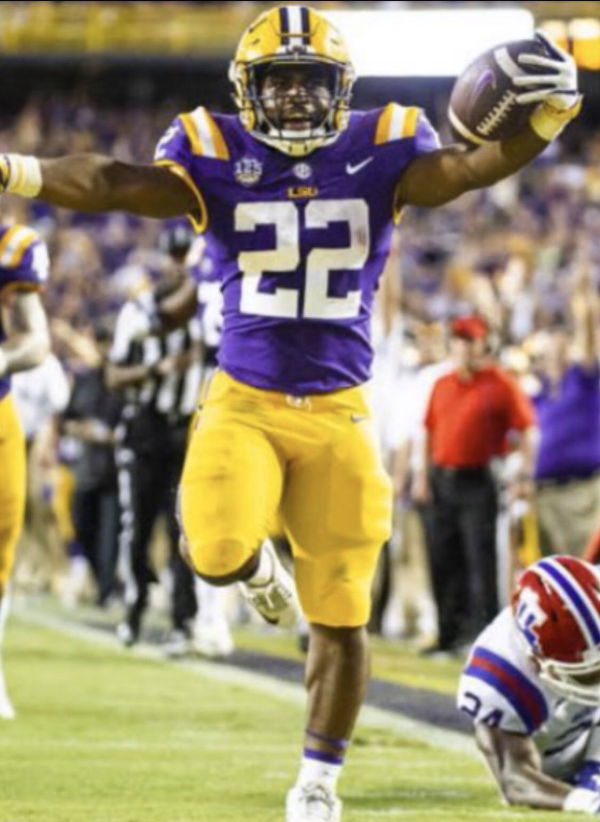 5 - Clyde Edwards-Helaire - 5’7” 207 - LSU - 21.0 yrs old Analytically CEH falls short. No pun intended. But he will get the draft capital and a potentially juicy landing spot for his pass-catching prowess. And in PPR leagues, he should have a very safe floor.