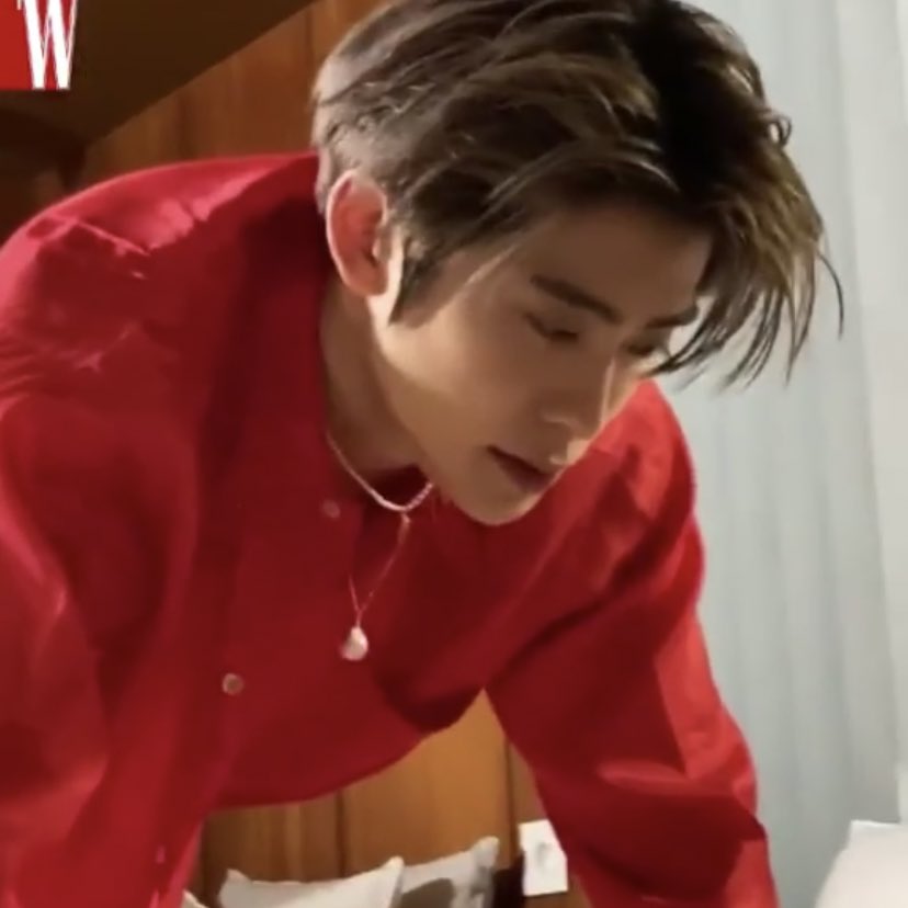 low quality jaehyun tweet media