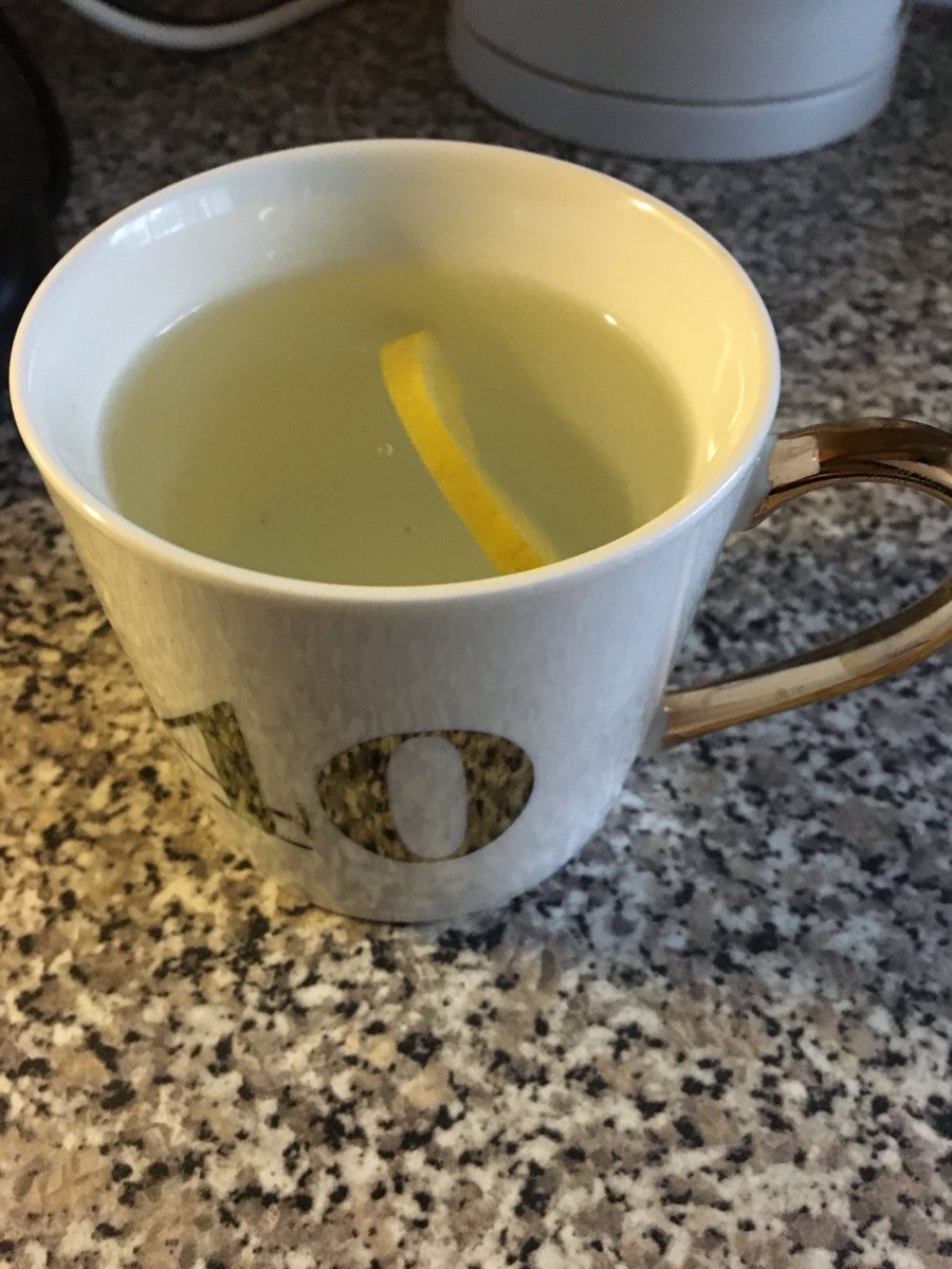 crawson3's tweet photo. Morning drink #hotwater #lemon #goodcup #inspiringhealthyliving https://t.co/mEa3bQn1wK