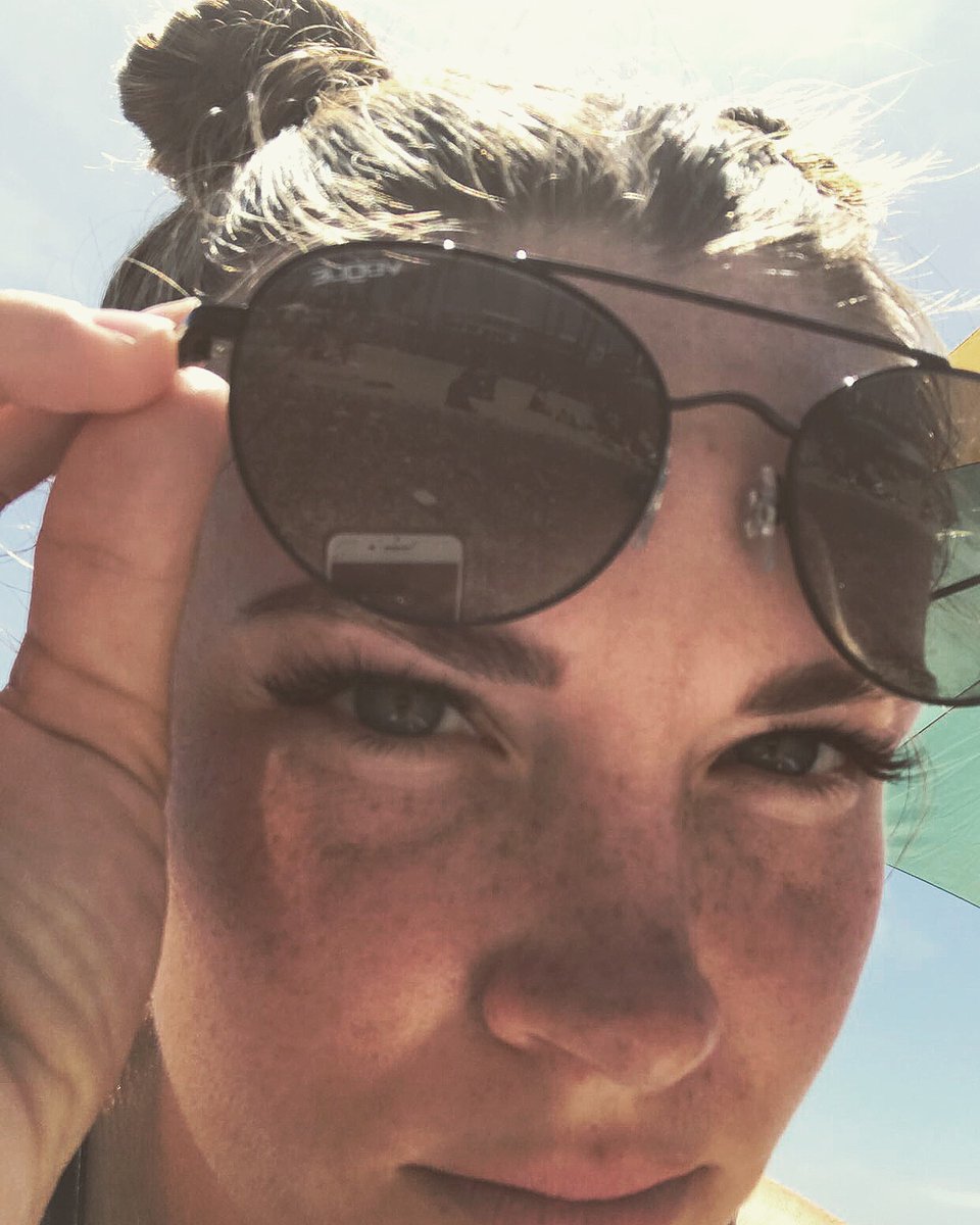 KaylaMichl's tweet photo. Waiting for California beaches to open again ugh I need sun https://t.co/DPGjCSDAVE