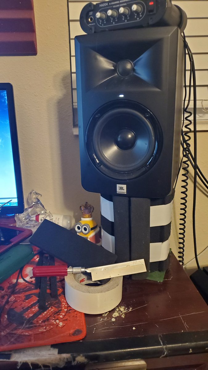 RokDrummer's tweet photo. @rwyjunior @offroadrj @NewtByrd @madbaldscotsman @waldo5150  #StayinOccupied #Diy #MonitorStand @JBLaudio #LSR305 https://t.co/eMwjVoQAvL