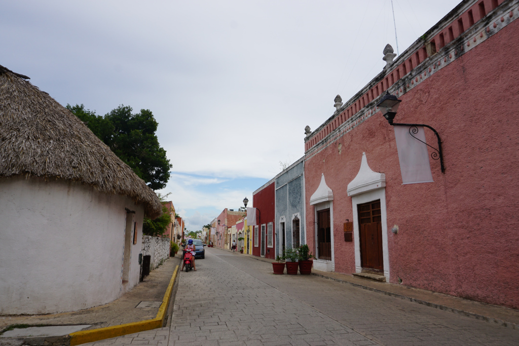 PaigeChanel4's tweet photo. Visiting Valladolid https://t.co/calergKOa2 https://t.co/TkdfMHfuvM