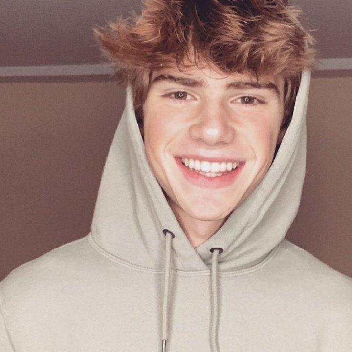 Hi guys! I'm starting a new life here and doing #openfollow for western rps. Please do push the retweet button to help me find some folks and I'll follow you soon. Thank you and I hope you all are having a good day! ✌🏻