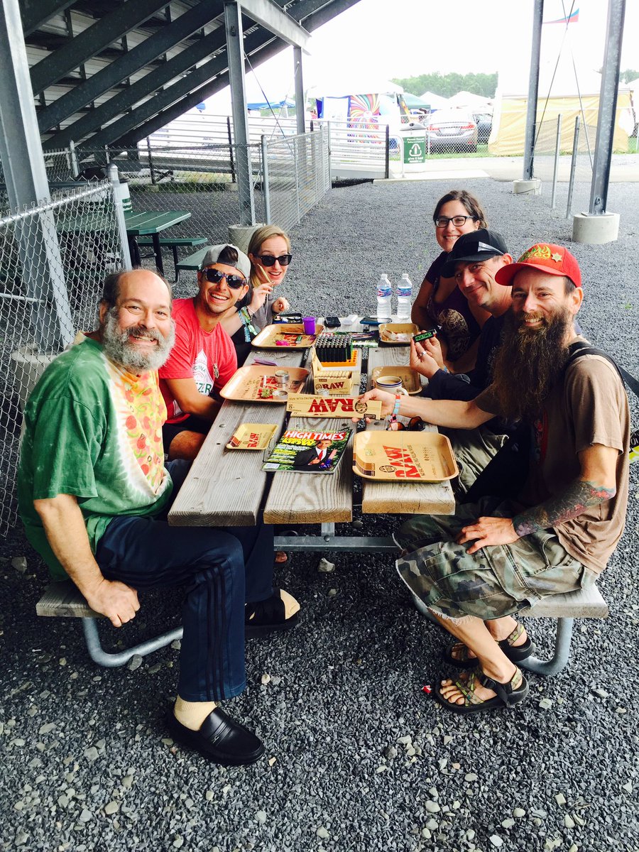 Jen Bernstein tweet media