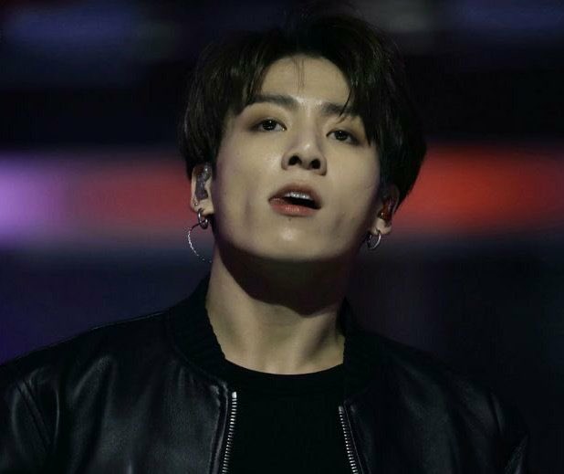  do NOT open this thread if u can’t control your feelings for jeon jungkook 