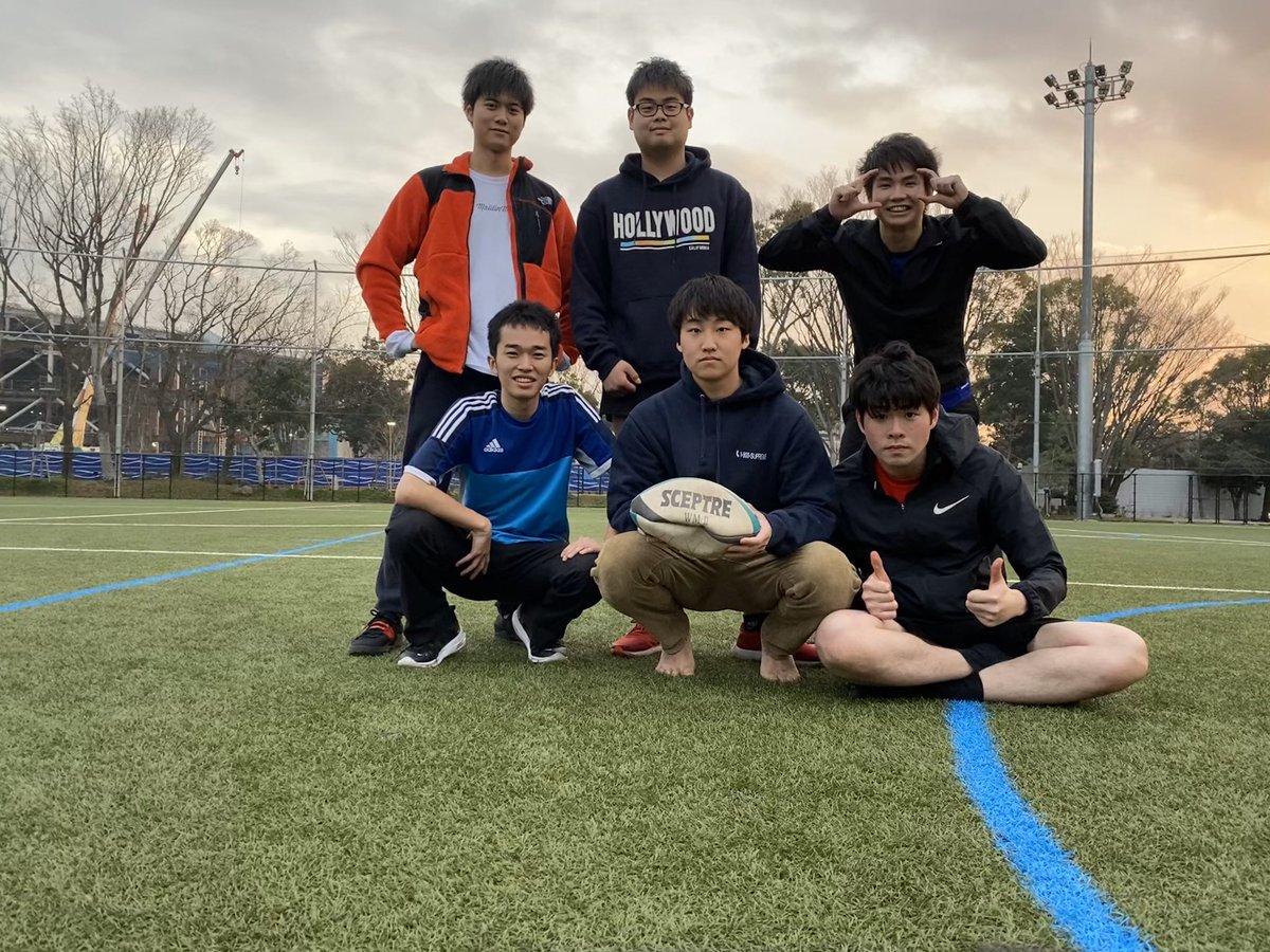 こちら日々の練習風景です🏉
リスの会では週一回日曜日の朝に練習しています！
場所は小金井公園や田無など西武線沿線上が多いです🚃
#ラグビー #サークル #インカレ #春から早稲田 #春から法政 #春から立教 #春から青学 #春から帝京 #春から学習院 #春から千葉大 #春から大妻