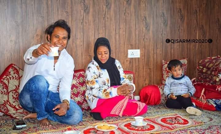MudasirJourno's tweet photo. #Kashmir the Name of #Hospitality
A Family of Nazir Ahmad sheikh of #Patalbagh #Pulwama of South Kashmir #hosting Mother,Son duo from #Mumbai over a month now since #lockdown.👌👌
@Farooqrenzushah @AkashvaniAIR @islahmufti @ShujaUH @MirFareed2 @dcpulwama
@sagarikaghose https://t.co/lttg1frS54